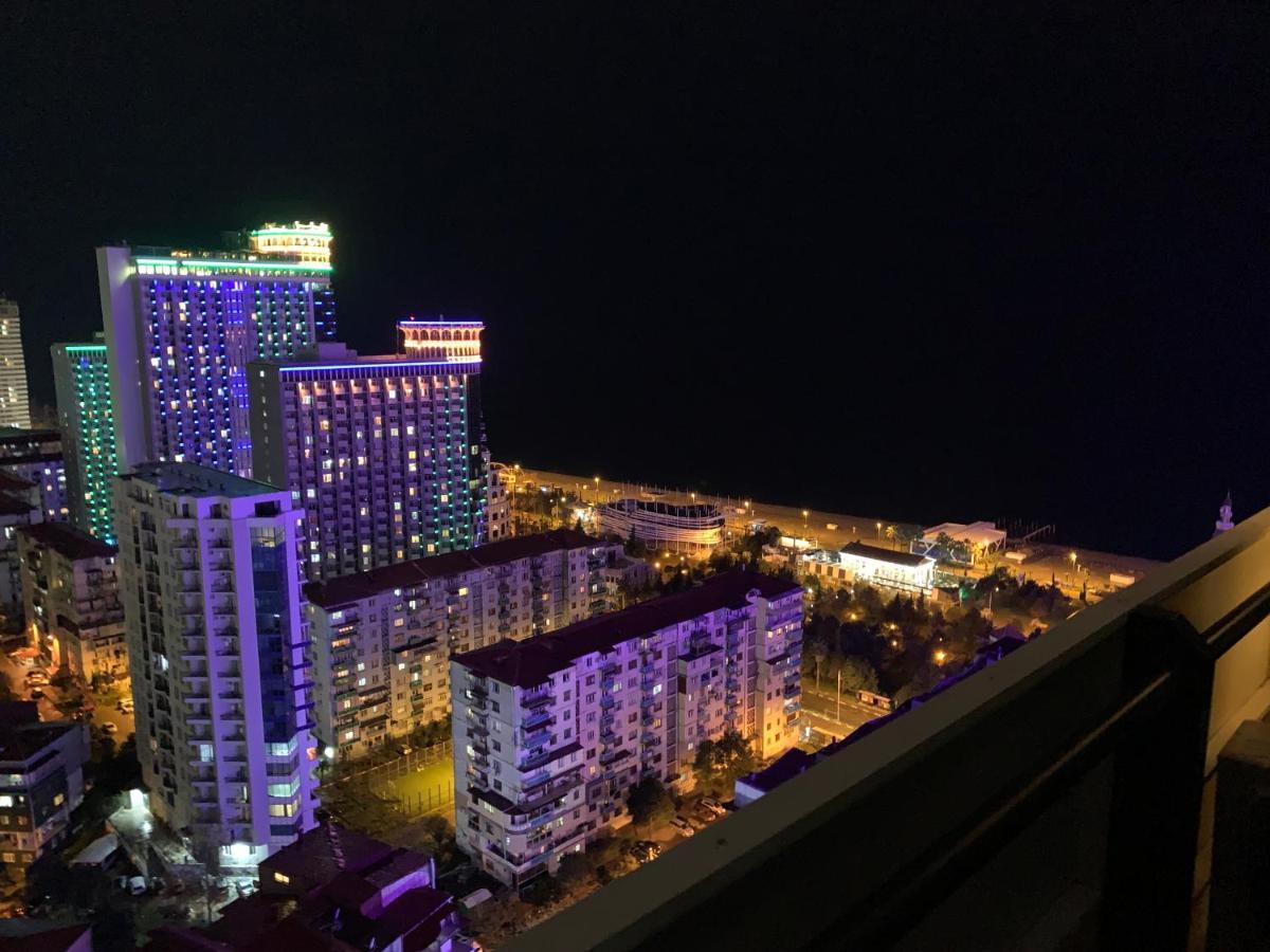 Vip Aparthotel Orbi City Sea View 바투미 외부 사진