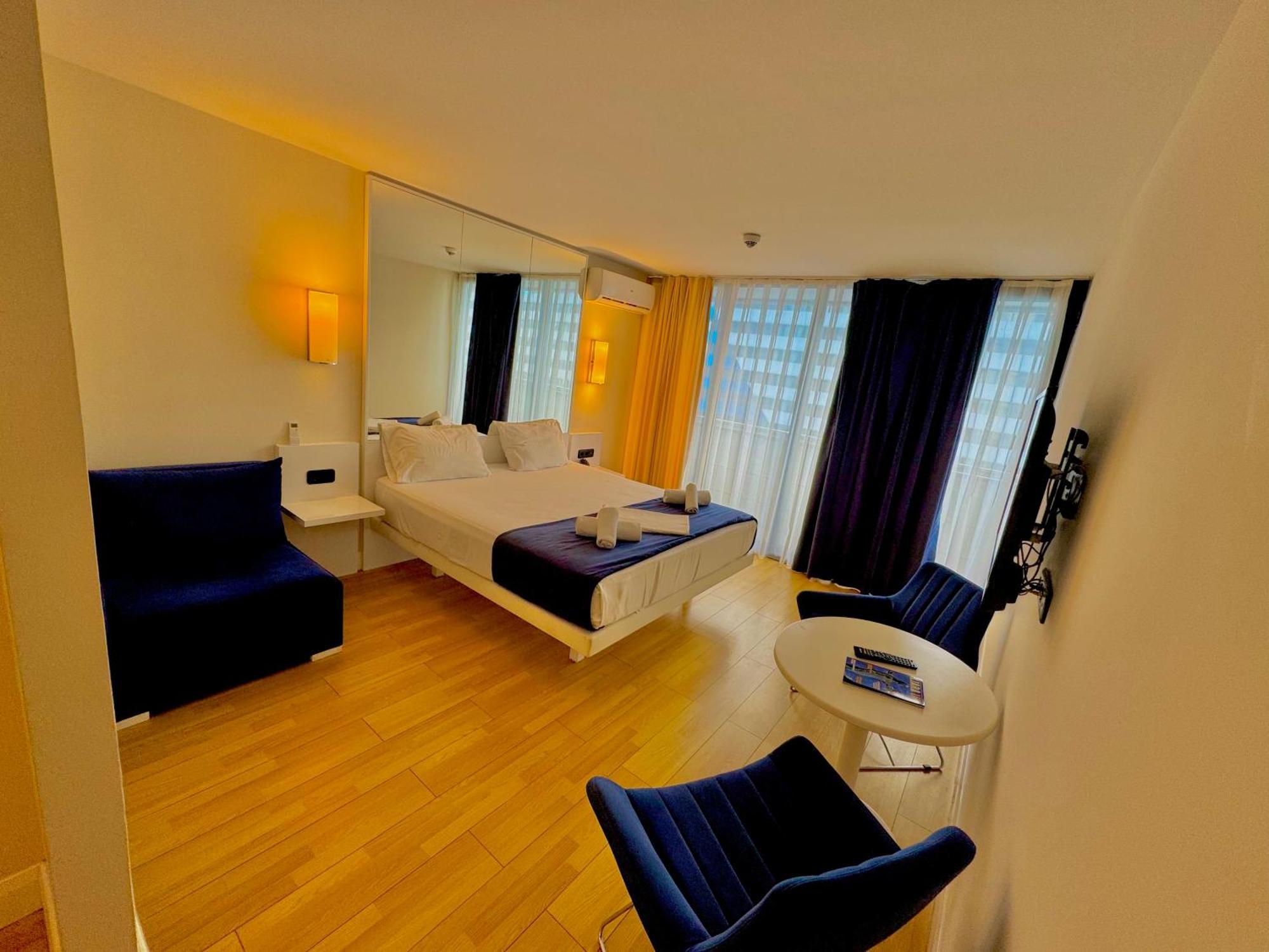Vip Aparthotel Orbi City Sea View 바투미 외부 사진